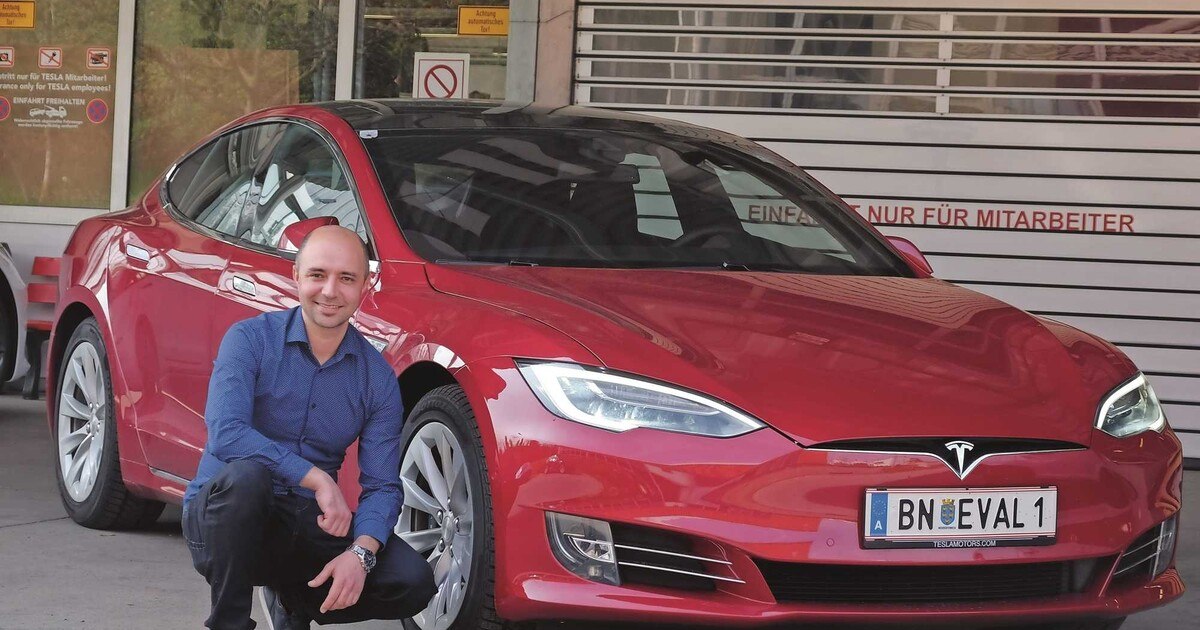 Elektroautos in der Werkstatt