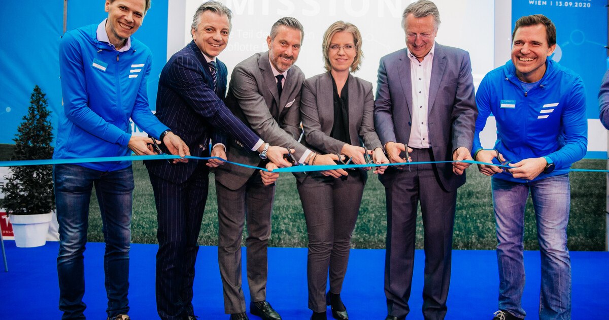 Politprominenz zum Start der Vienna Autoshow