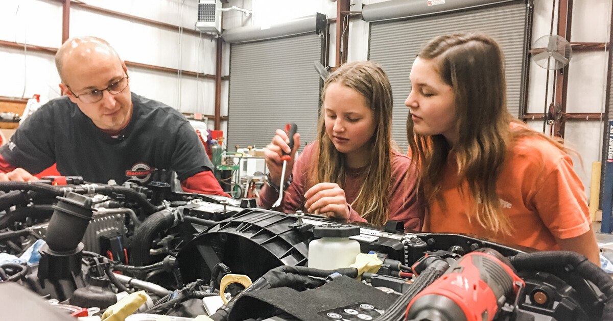Die Sata-Weihnachtspende geht an...