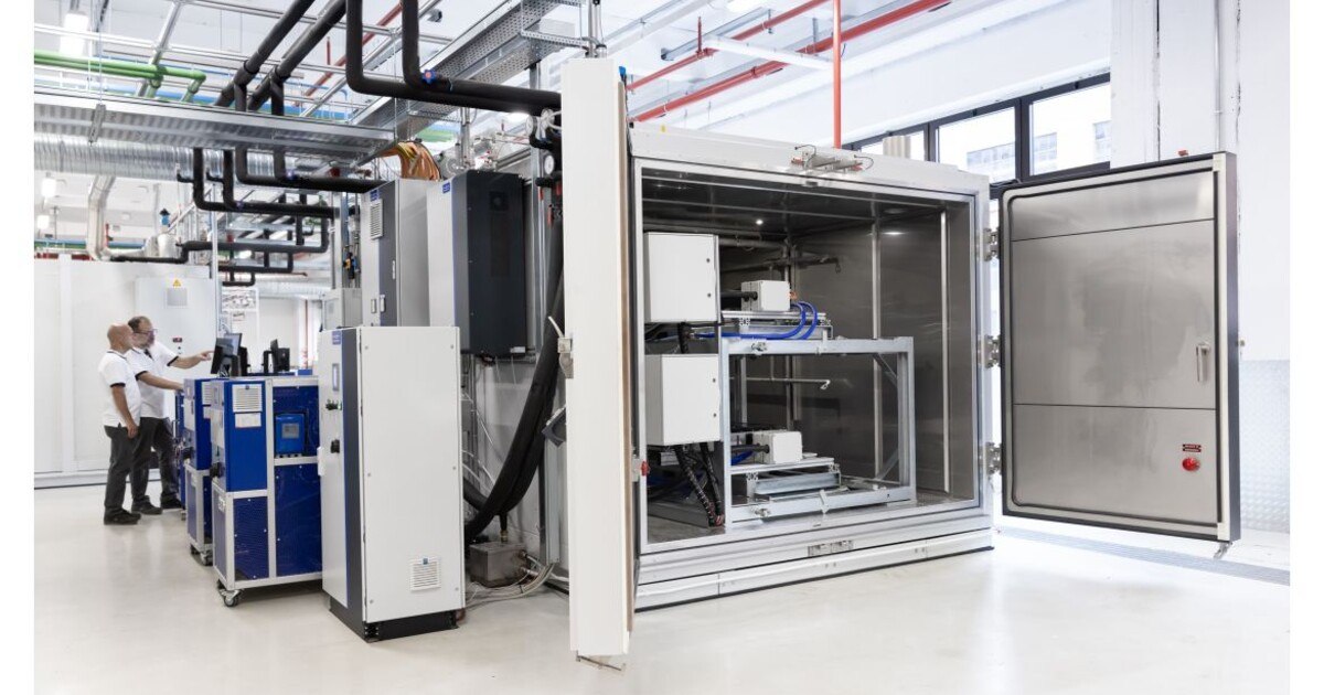 Stellantis eröffnet Zentrum für Batterietechnologie