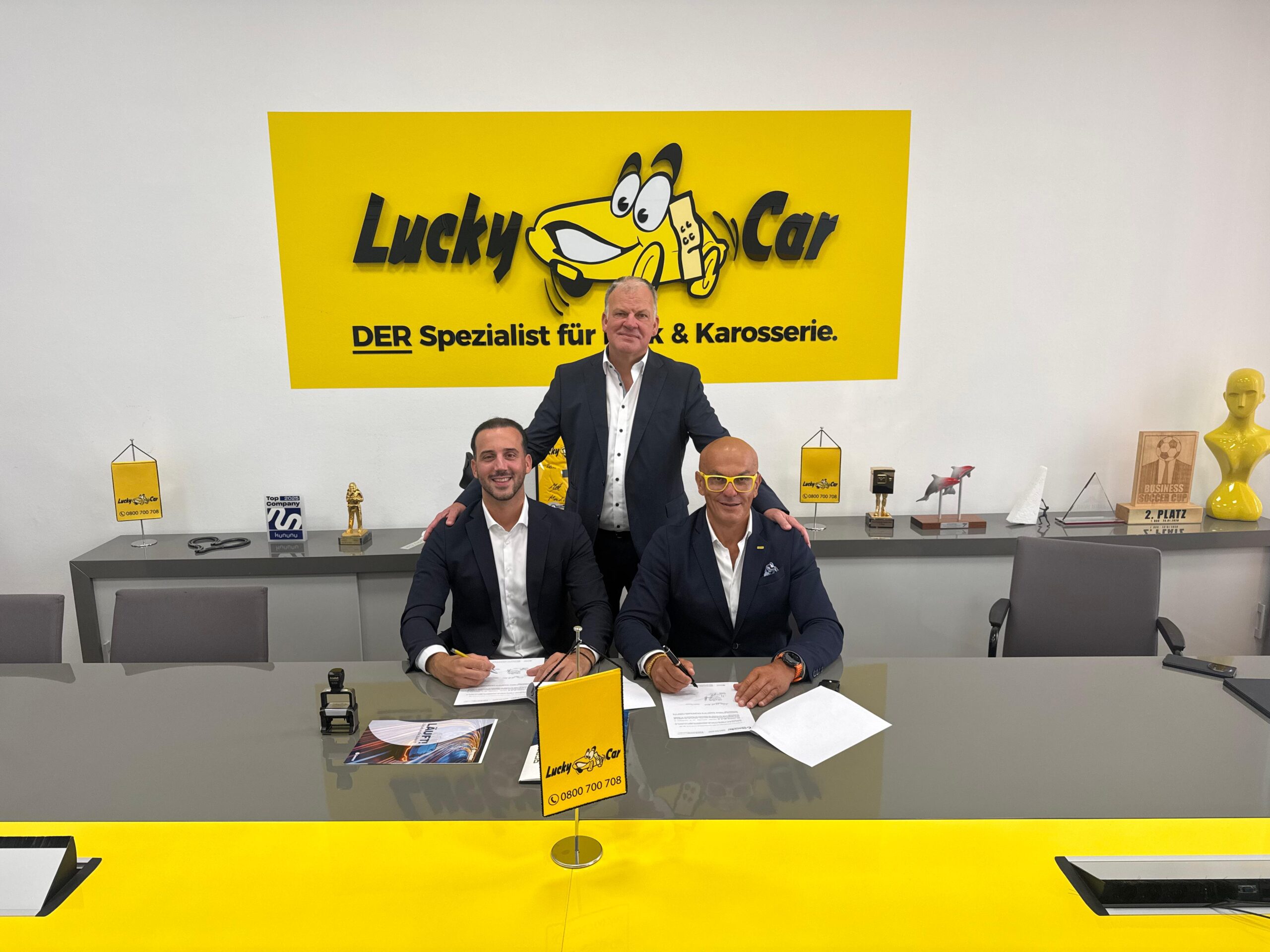 Lucky Car und Obereder/Castrol verlängern Partnerschaft